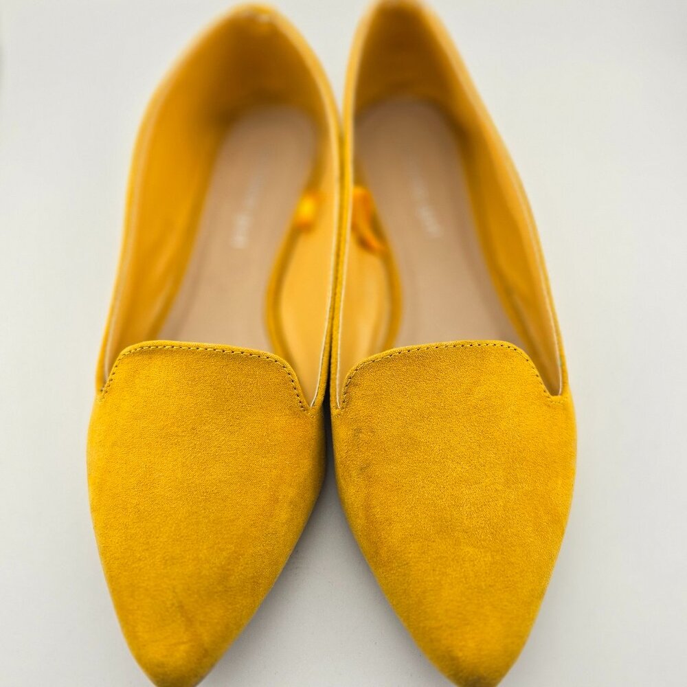 Madden Girl Jasmin Mustard Yellow Suede Pointed Toe Flats – Size 8.5 - Picture 2 of 12